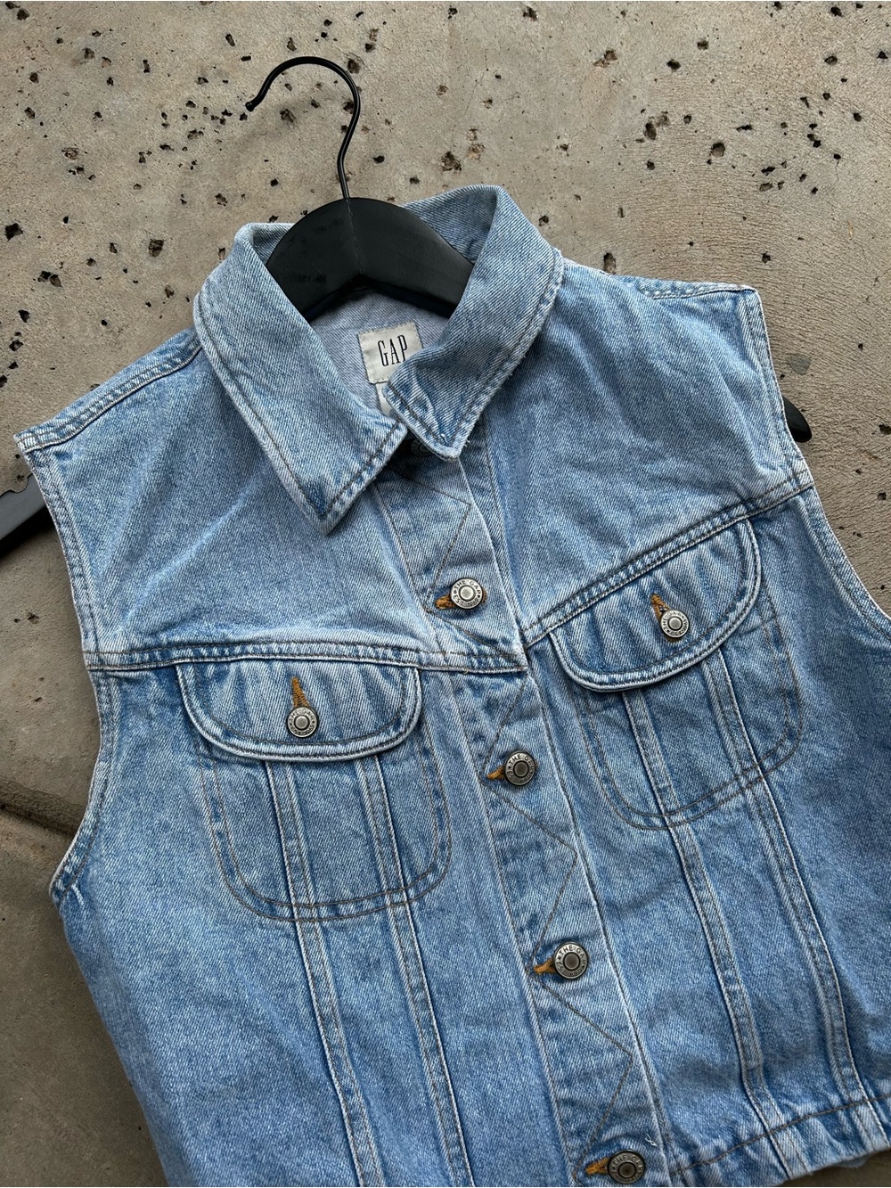 Gap Jean Vest size Large
